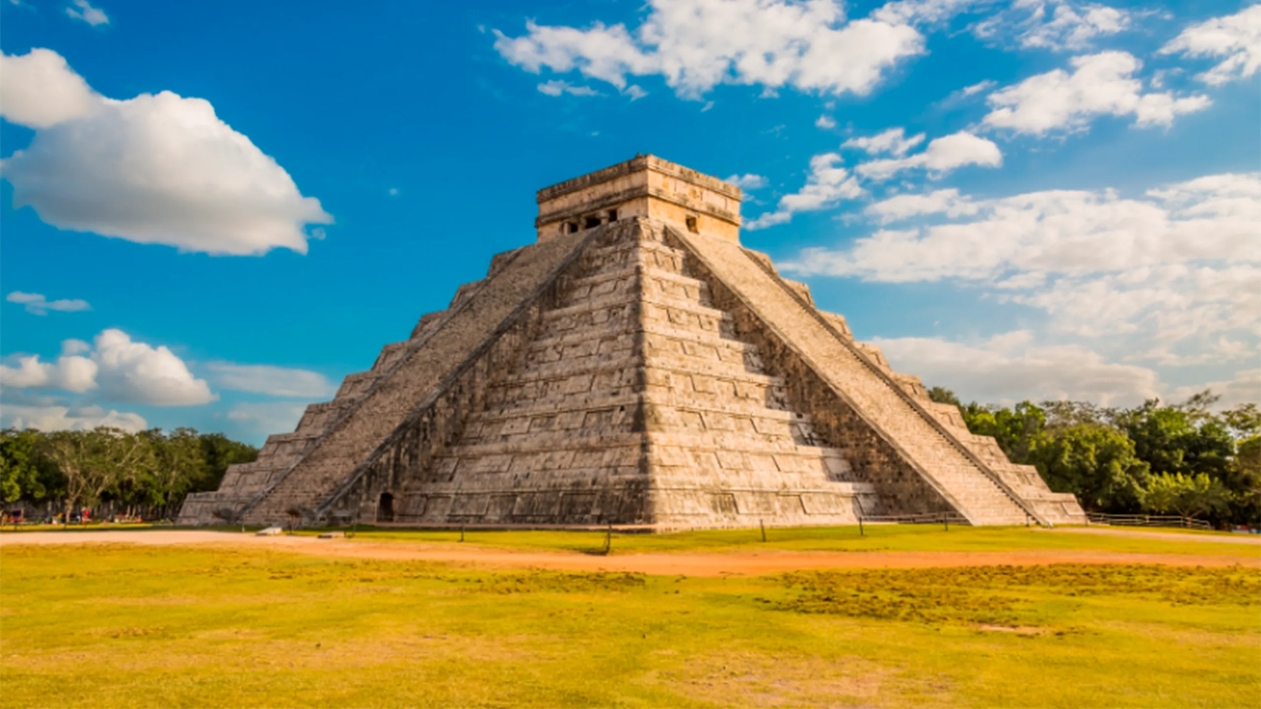 Pirámide de Kukulkán en Chichén Itzá, Yucatán